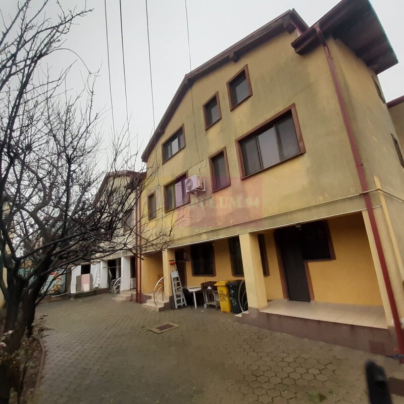 Doua vile tip duplex de inchiriat - zona Antiaeriana