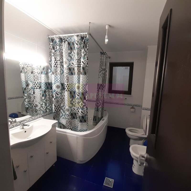 Doua vile tip duplex de inchiriat - zona Antiaeriana